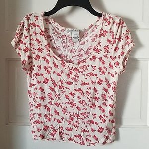 American Rag Crop Top Small/ Cream Redish  Floral